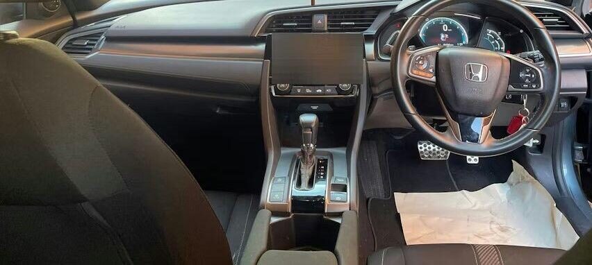 Used Honda Civic 2018 for sale - 76706015: Photo 5