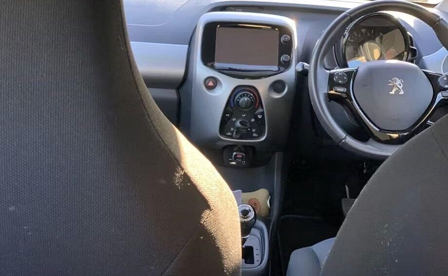 Used Peugeot 108 2015 for sale - 76783136: Photo 5