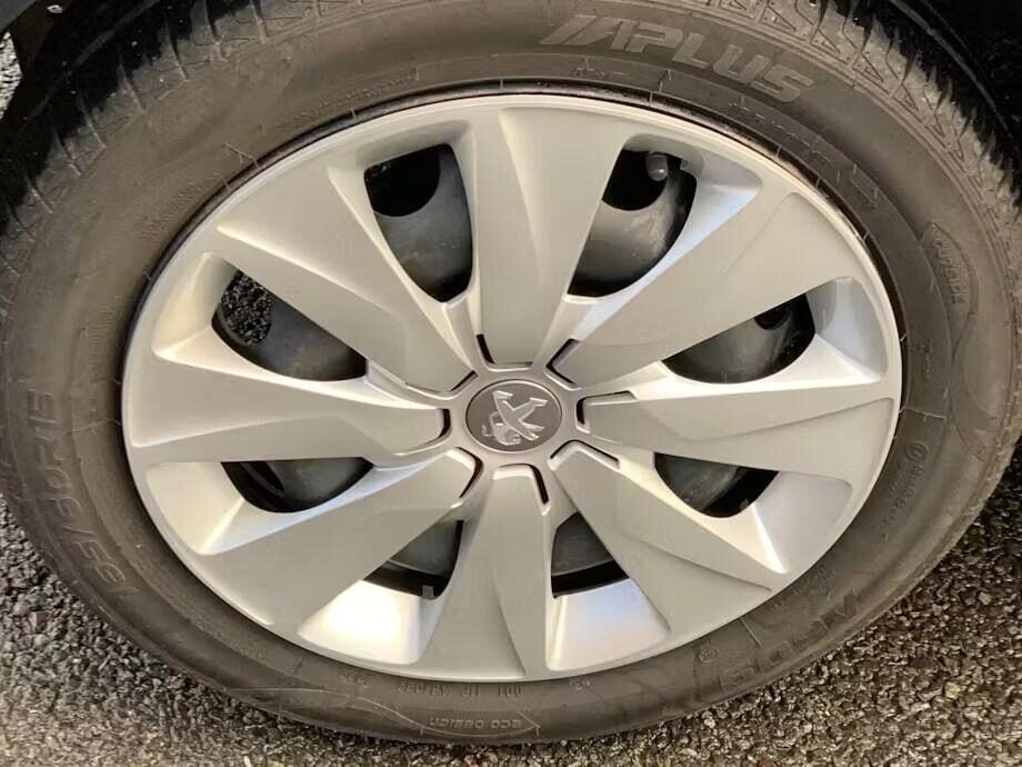 Used Peugeot 108 2015 for sale - 76783136: Photo 8