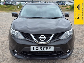 Used Nissan Qashqai 2016 for sale - 75975010: Photo