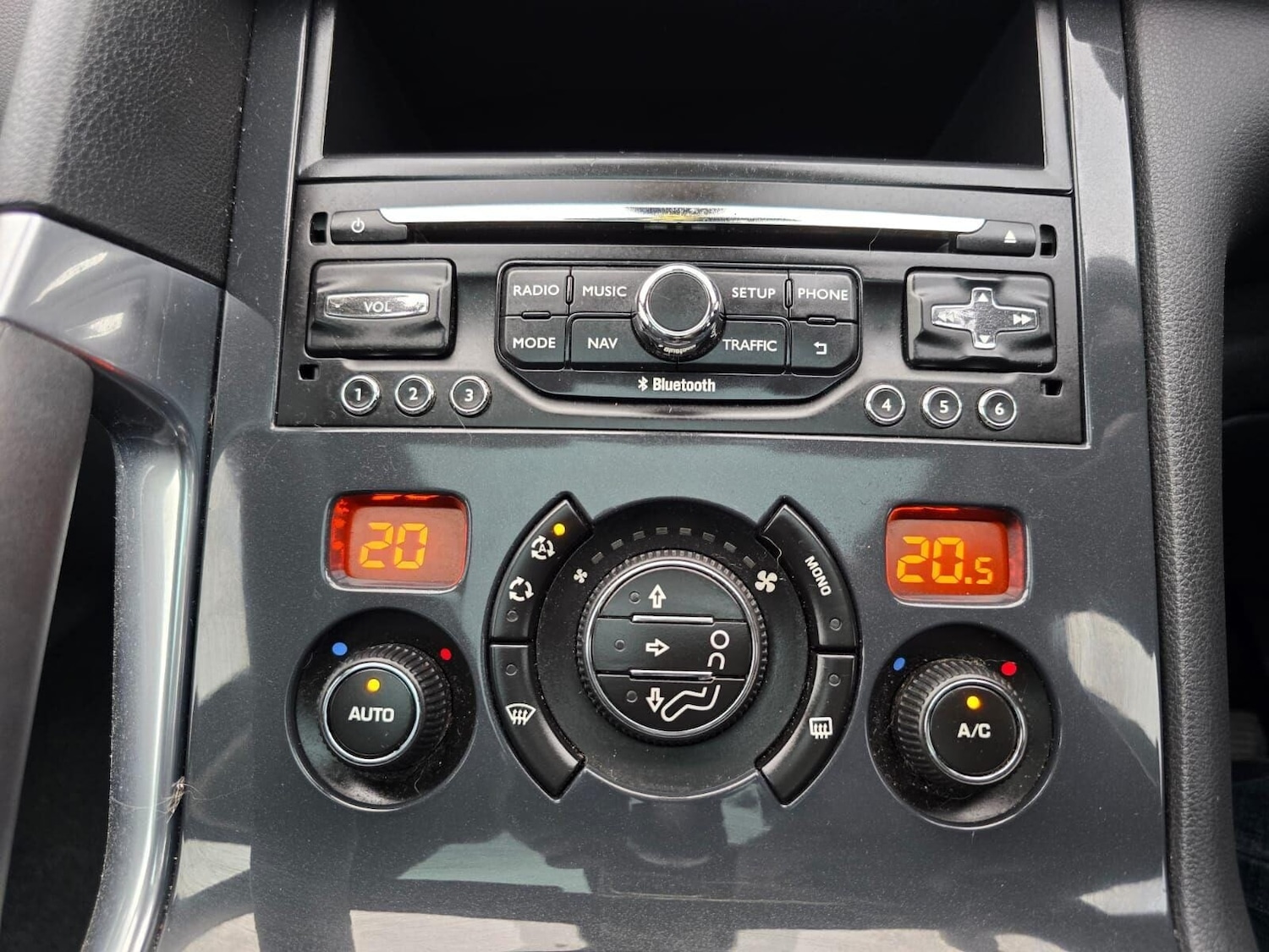 Used Peugeot 3008 2016 for sale - 77482665: Photo 41