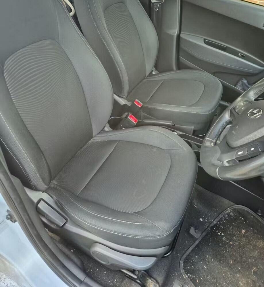 Used Hyundai i10 2018 for sale - 77391778: Photo 6
