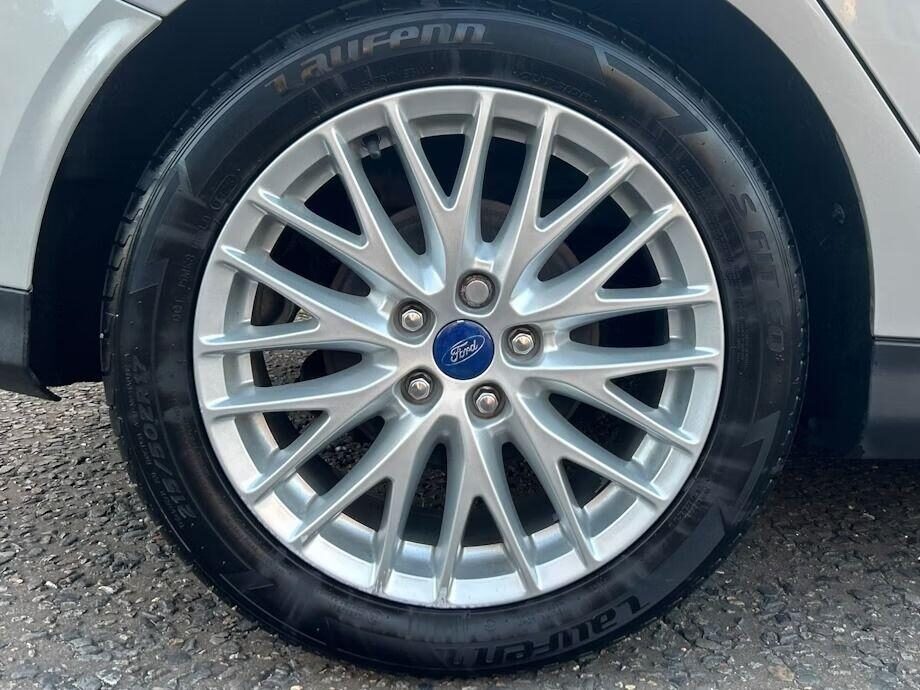 Used Ford Focus 2014 for sale - 76403328: Photo 9