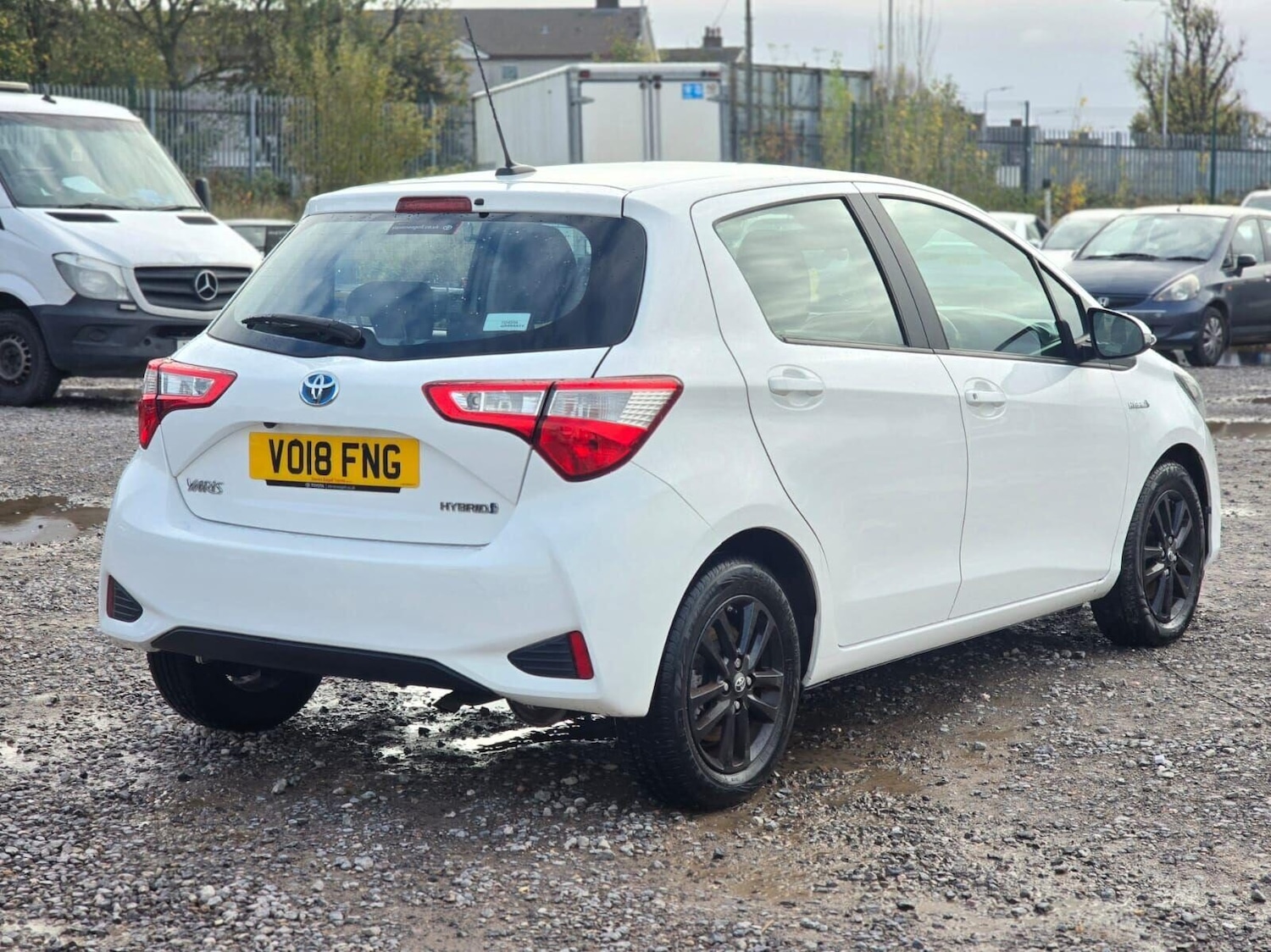 Used Toyota Yaris 2018 for sale - 76324057: Photo 15
