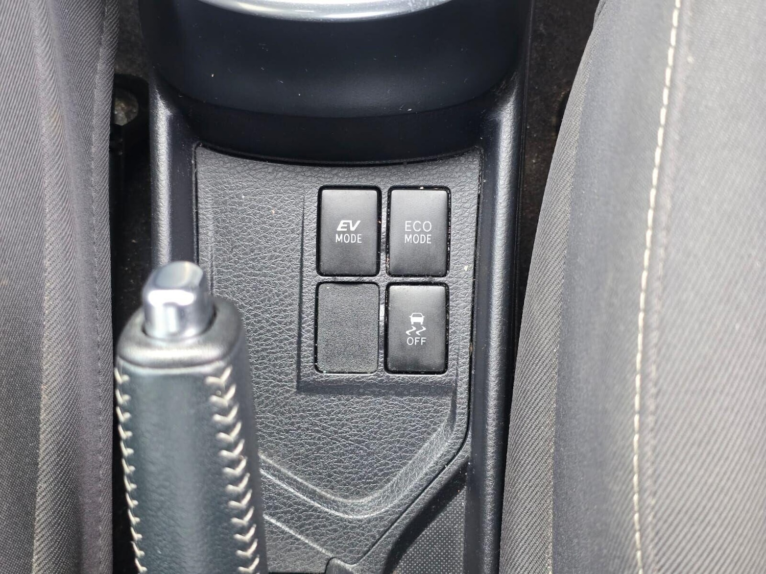 Used Toyota Yaris 2018 for sale - 76324057: Photo 31