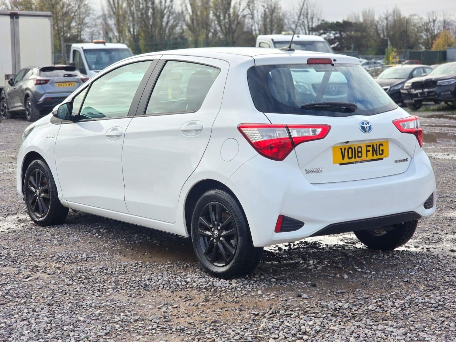 Used Toyota Yaris 2018 for sale - 76324057: Photo 4