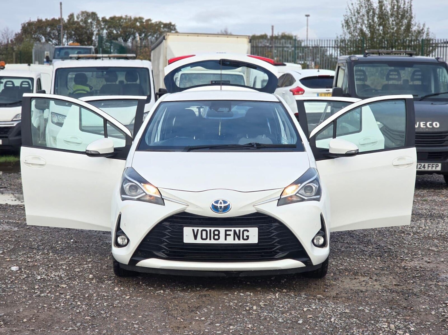 Used Toyota Yaris 2018 for sale - 76324057: Photo 7