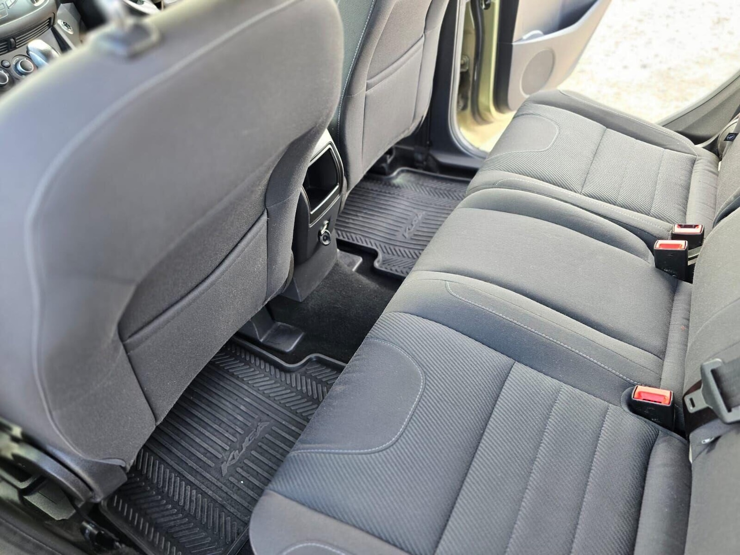 Used Ford Kuga 2015 for sale - 75987399: Photo 29