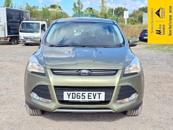 Used Ford Kuga 2015 for sale - 75987399: Photo 2