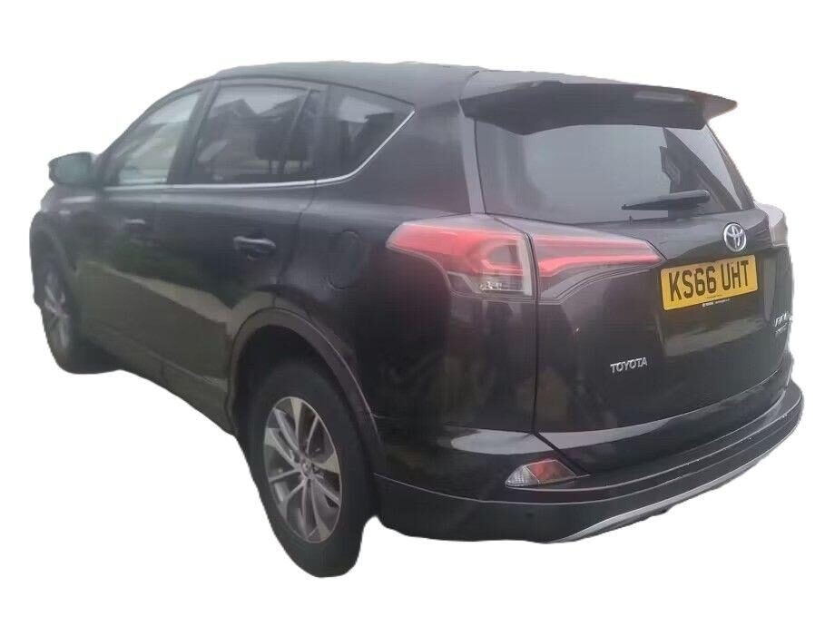 Used Toyota RAV4 2017 for sale - 77997112: Photo 3