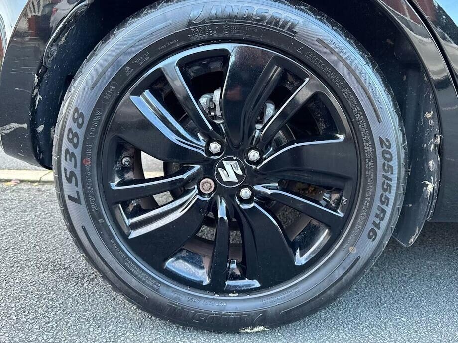 Used Suzuki Swift 2017 for sale - 76641698: Photo 10