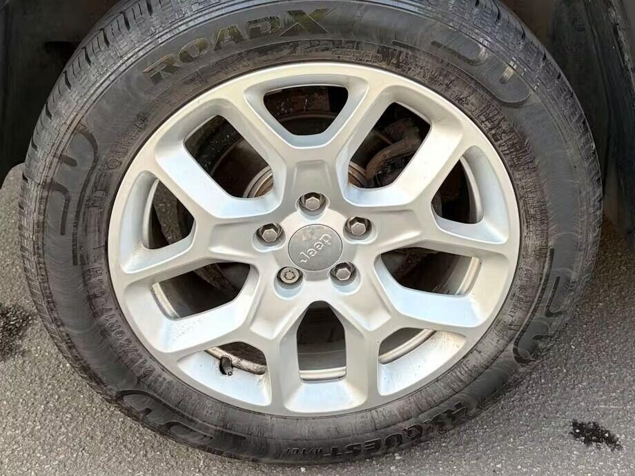 Used Jeep Renegade 2017 for sale - 77983664: Photo 10