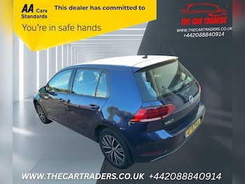 Used Volkswagen Golf 2018 for sale - 76192858: Photo 3