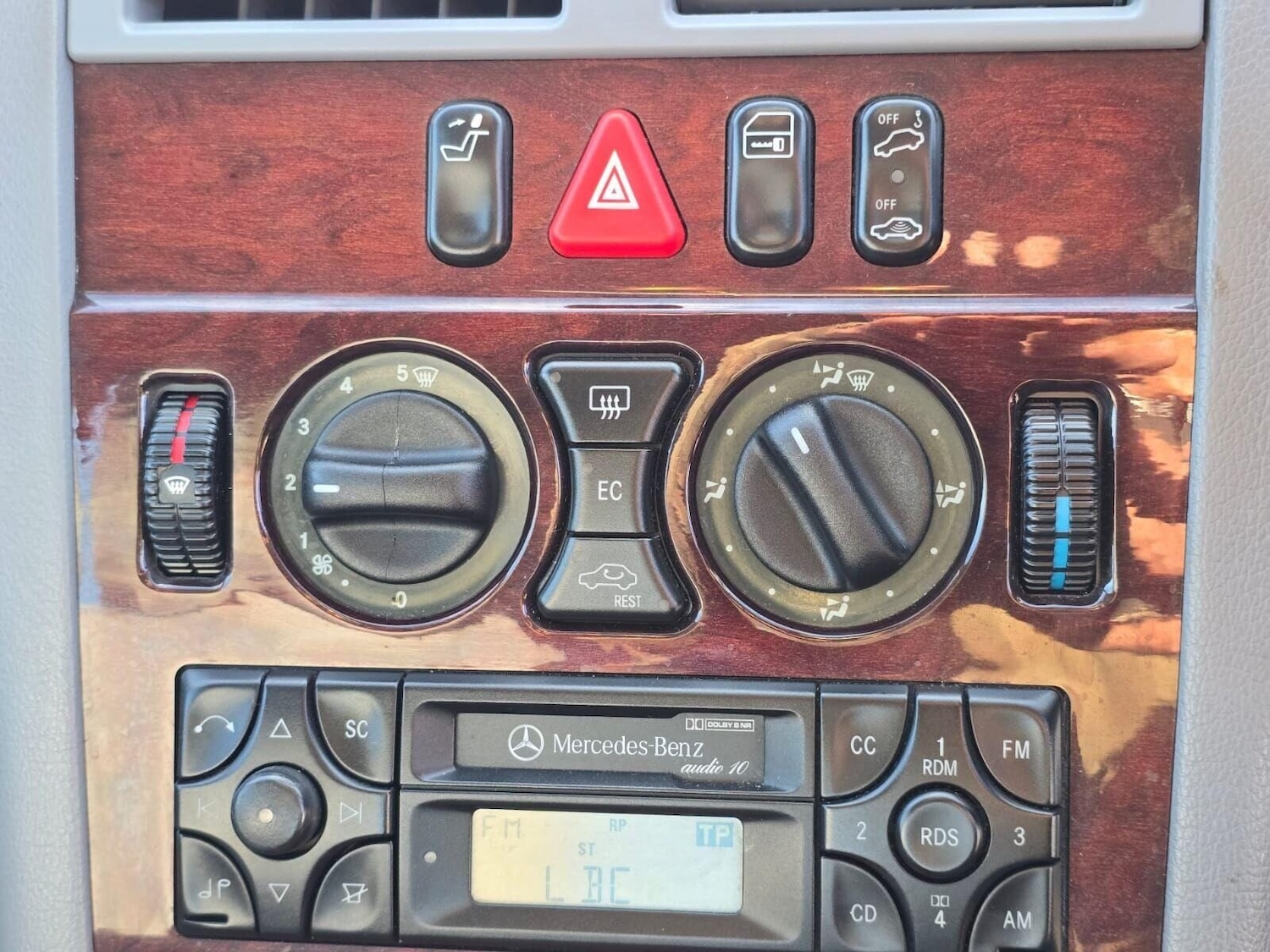 Used Mercedes-Benz E Class 2001 for sale - 77247510: Photo 53