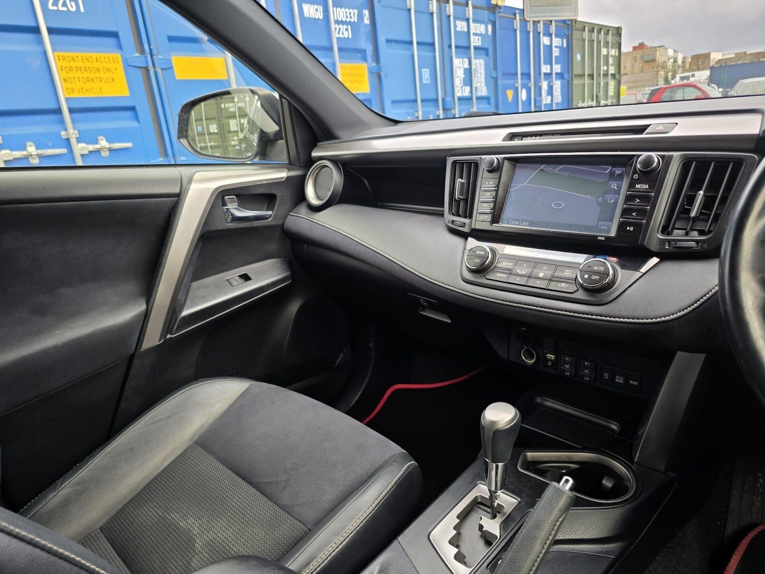 Used Toyota RAV4 2016 for sale - 77546272: Photo 23