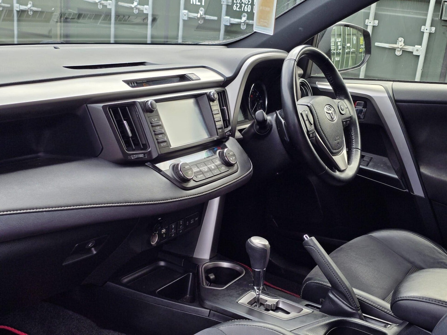 Used Toyota RAV4 2016 for sale - 77546272: Photo 24