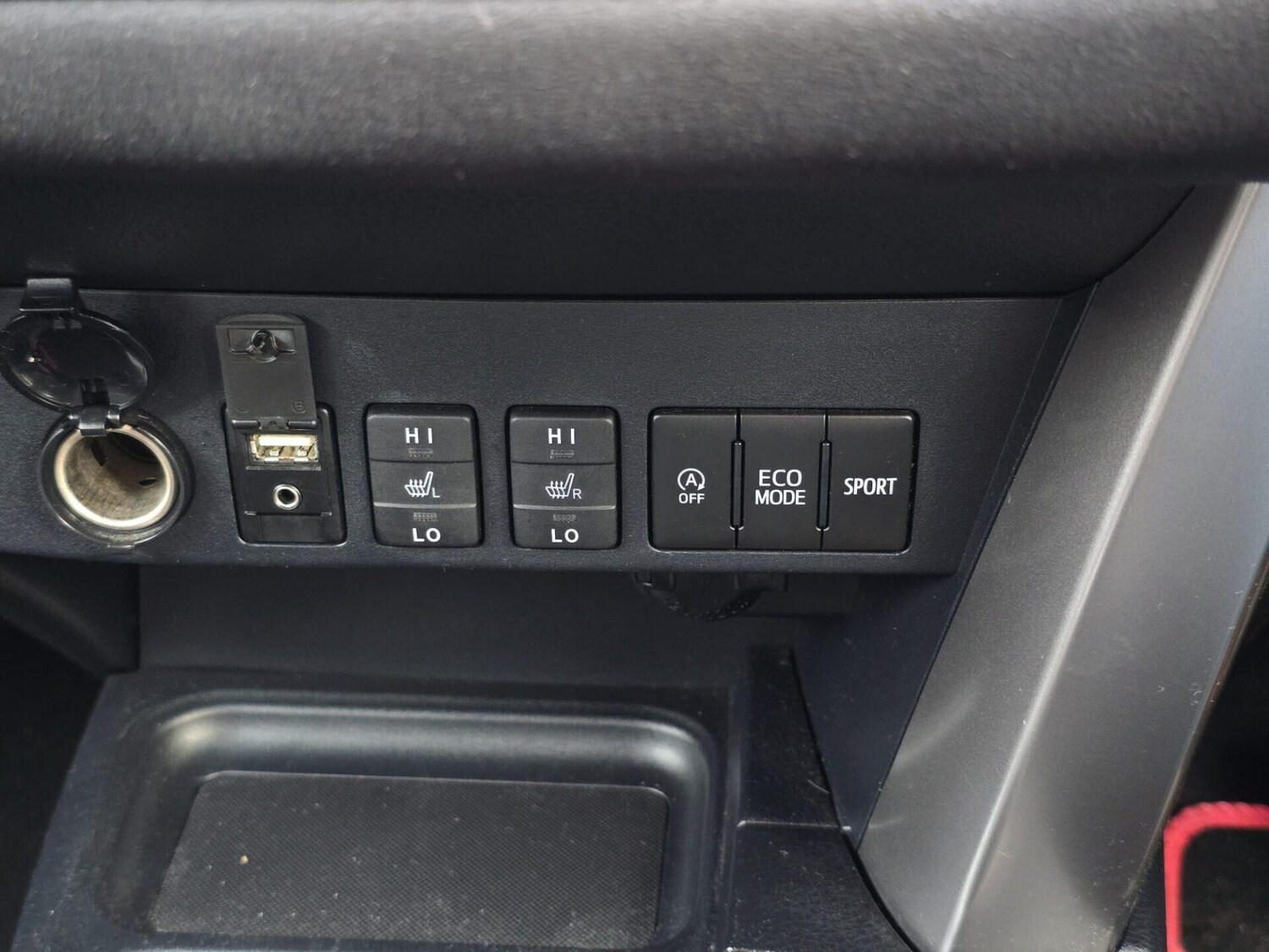 Used Toyota RAV4 2016 for sale - 77546272: Photo 32