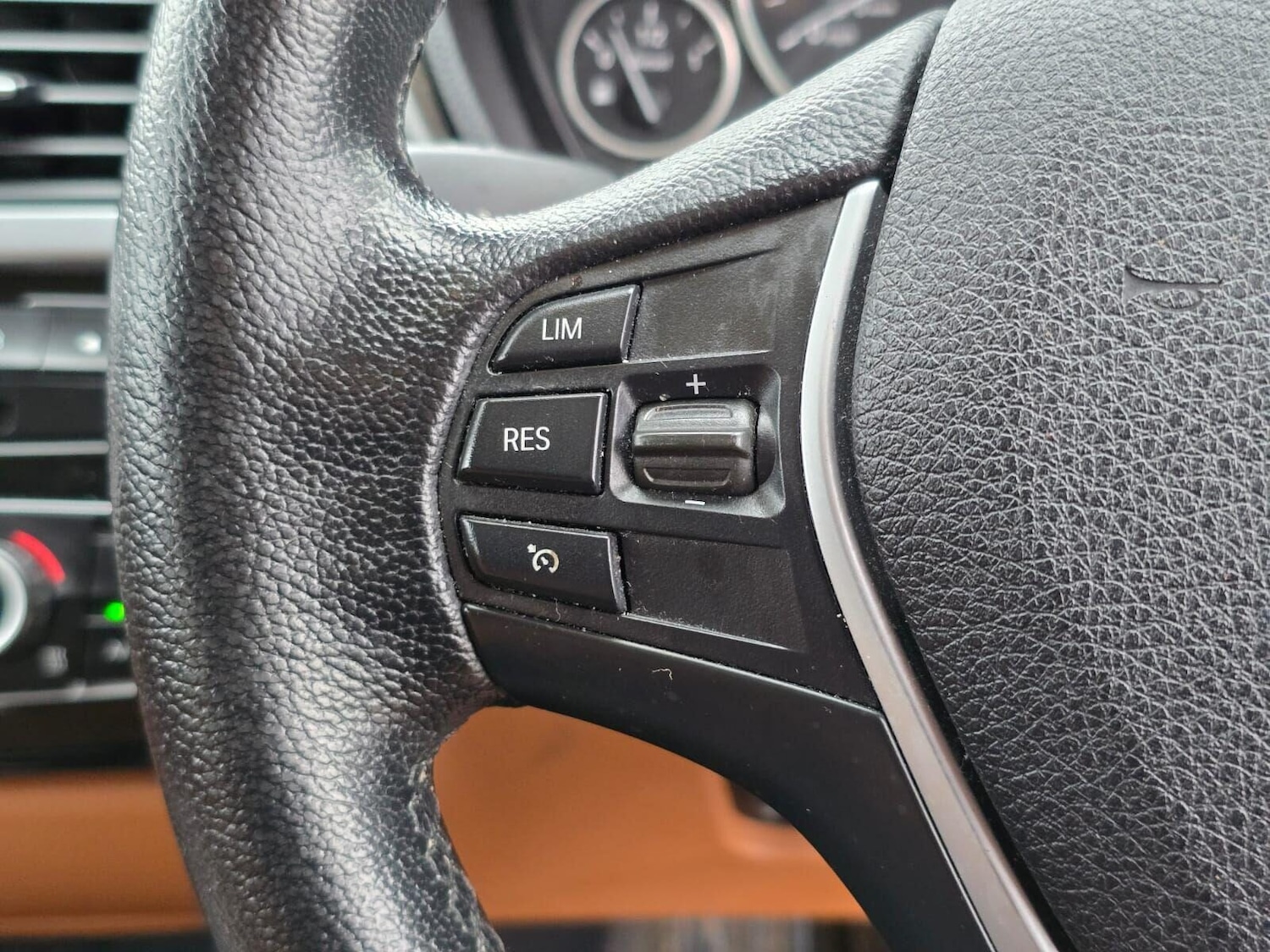 Used BMW 3 Series 2015 for sale - 76783129: Photo 25