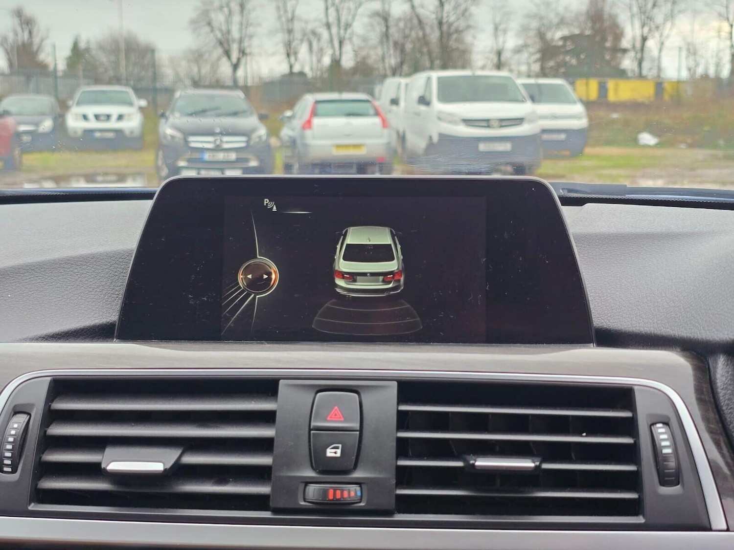 Used BMW 3 Series 2015 for sale - 76783129: Photo 31