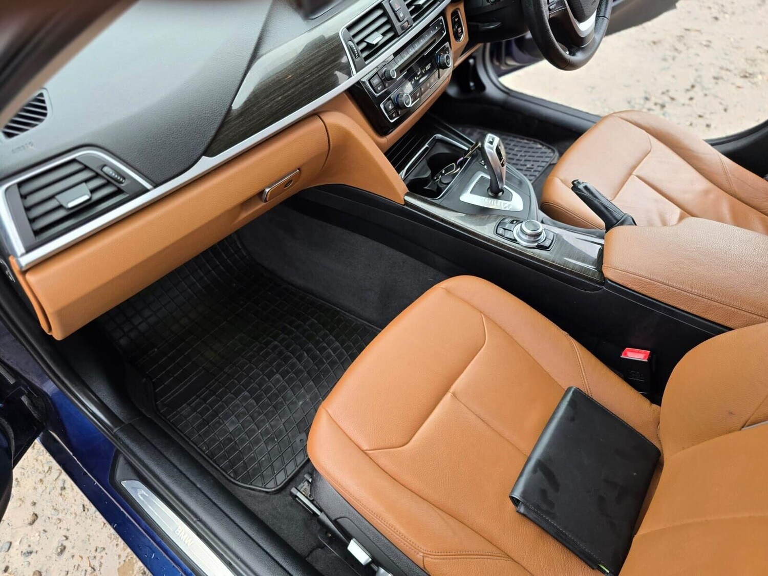 Used BMW 3 Series 2015 for sale - 76783129: Photo 38