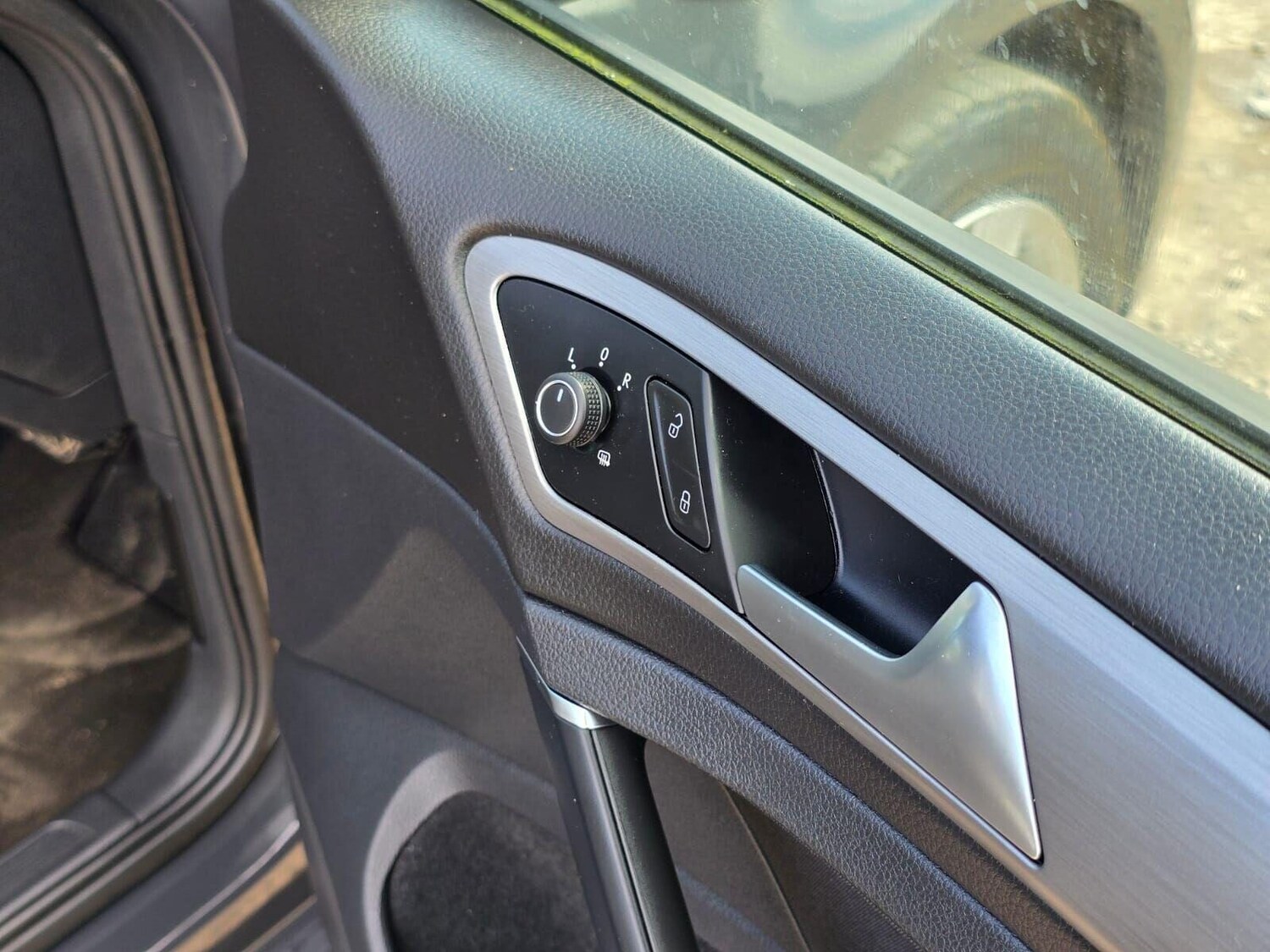 Used Volkswagen Golf 2016 for sale - 75685836: Photo 28