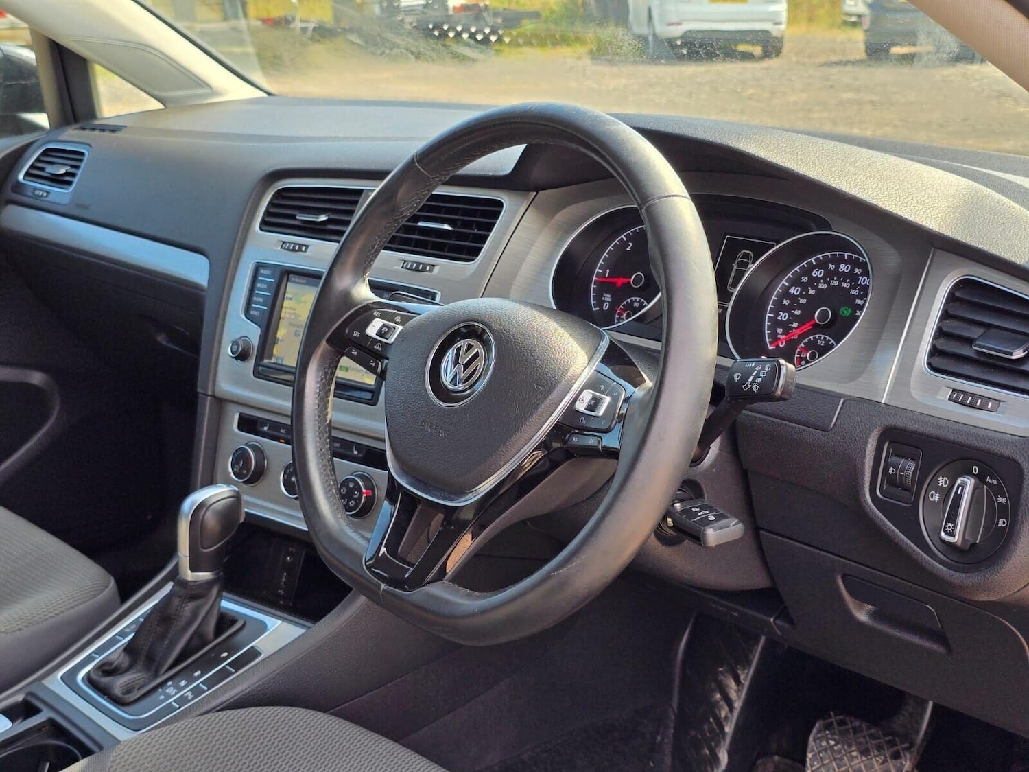 Used Volkswagen Golf 2016 for sale - 75685836: Photo 37