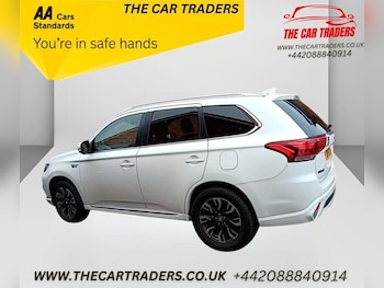 Used Mitsubishi Outlander 2017 for sale - 76280682: Photo 4