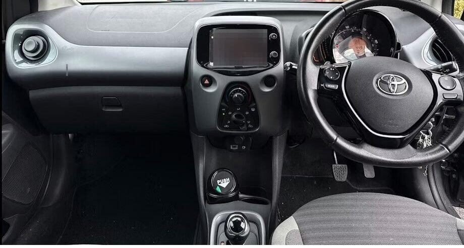 Used Toyota AYGO 2019 for sale - 76631176: Photo 5