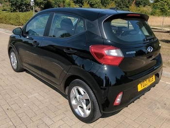Used Hyundai i10 2021 for sale - 75560652: Photo