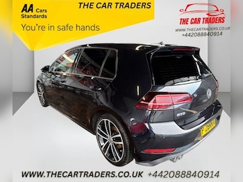 Used Volkswagen Golf 2017 for sale - 76526984: Photo