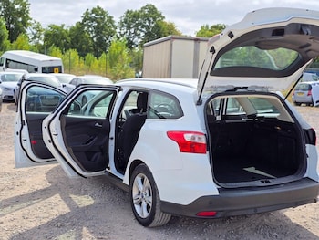 Used Ford Focus 2013 for sale - 75632031: Photo
