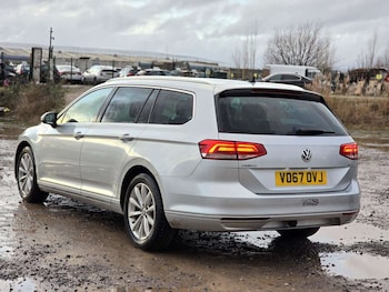 Used Volkswagen Passat 2017 for sale - 78907049: Photo