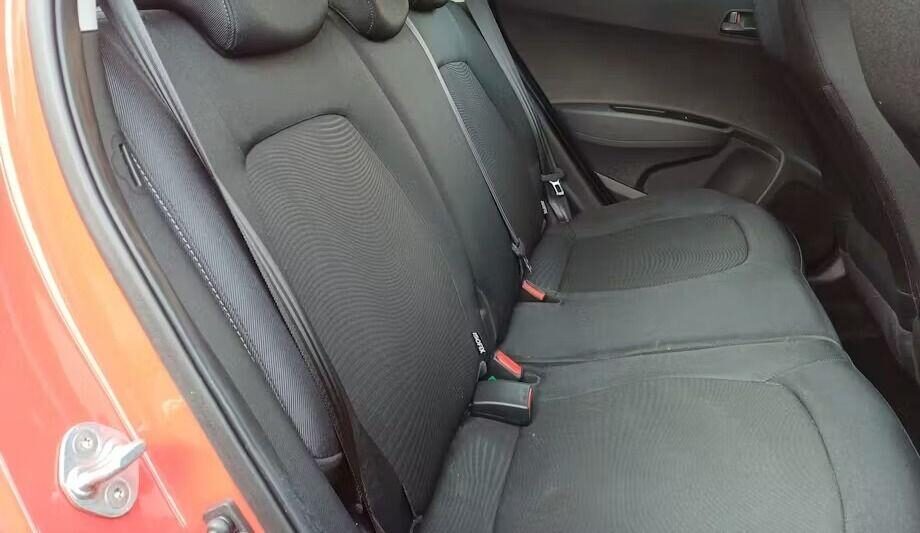 Used Hyundai i10 2018 for sale - 77997104: Photo 7