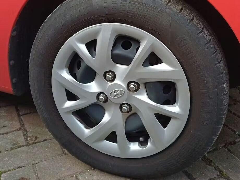 Used Hyundai i10 2018 for sale - 77997104: Photo 8