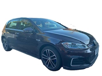 Used Volkswagen Golf 2018 for sale - 78353049: Photo