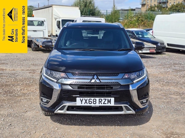 Used Mitsubishi Outlander 2018 for sale - 75583157: Photo 2