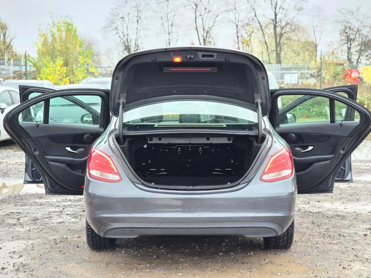 Used Mercedes-Benz C Class 2016 for sale - 76324064: Photo 37