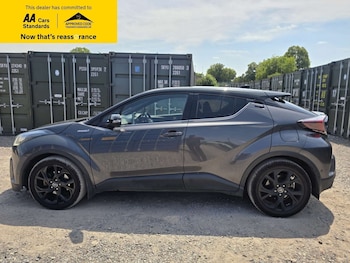 Used Toyota C-HR 2018 for sale - 79032700: Photo