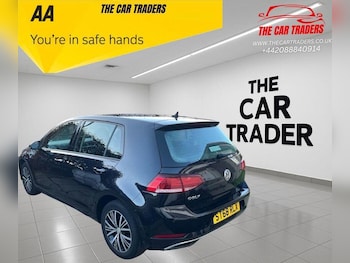 Used Volkswagen Golf 2018 for sale - 76641691: Photo