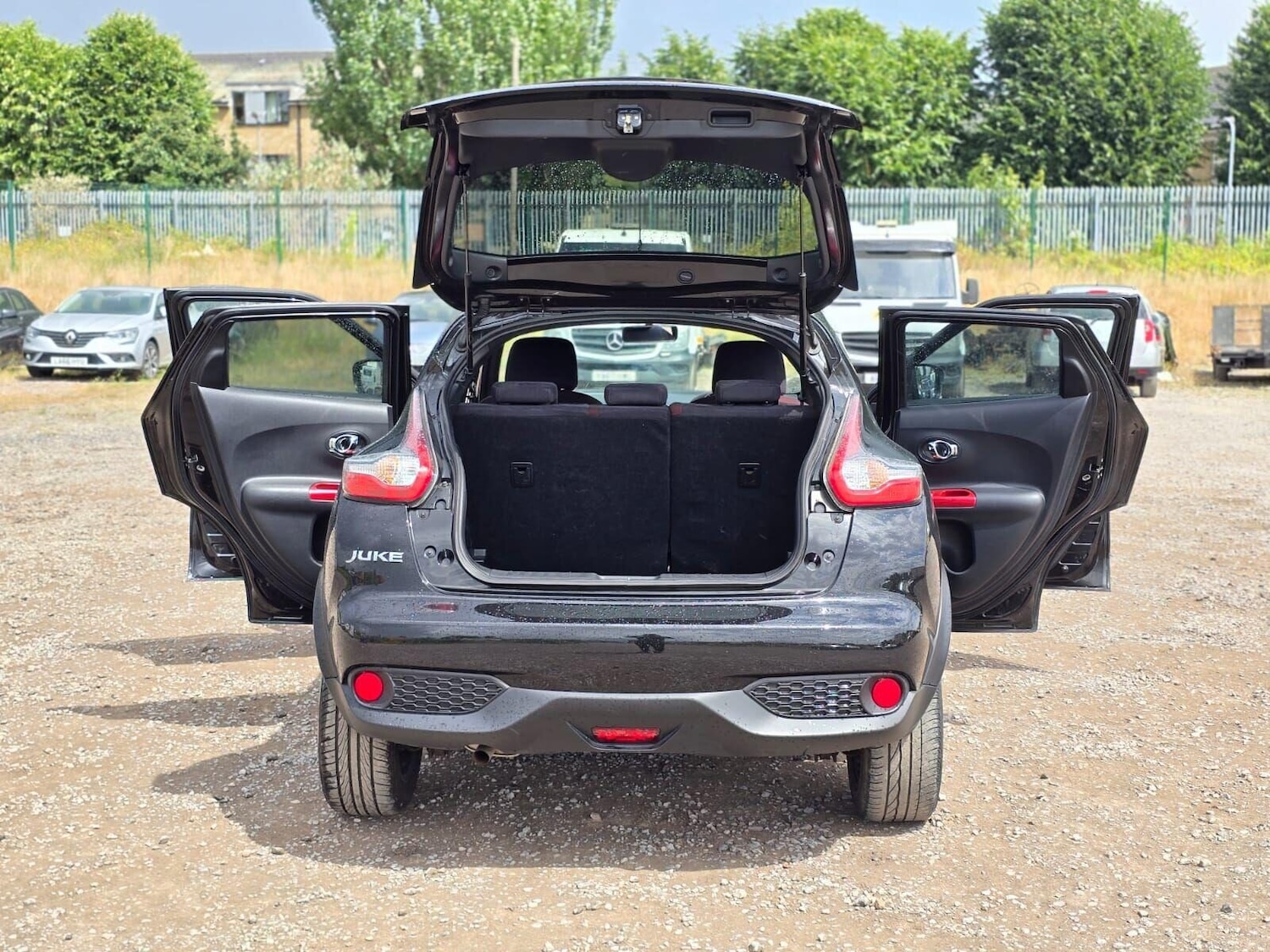 Used Nissan Juke 2014 for sale - 76381997: Photo 11