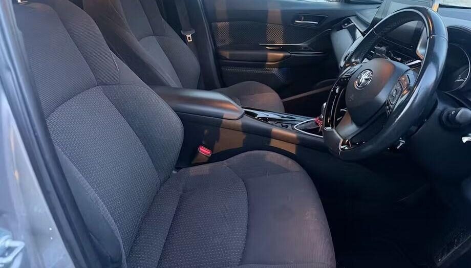 Used Toyota C-HR 2018 for sale - 78168410: Photo 6