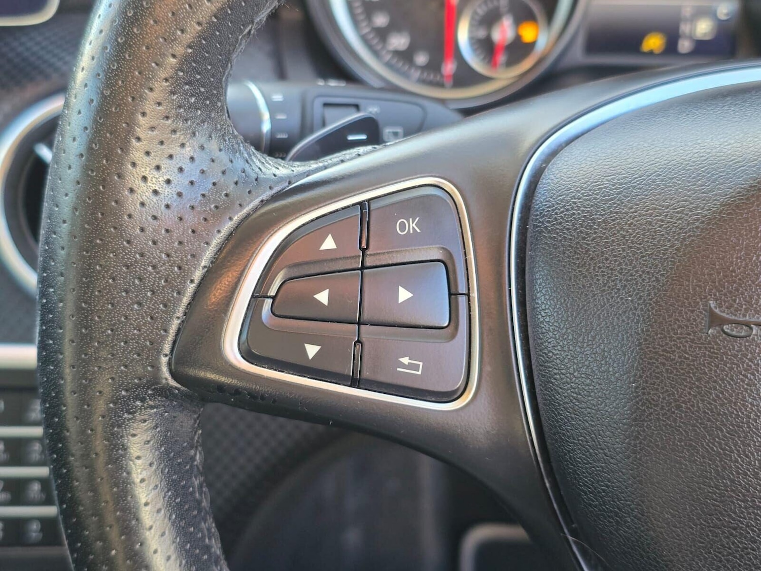 Used Mercedes-Benz A-Class 2016 for sale - 78111880: Photo 32