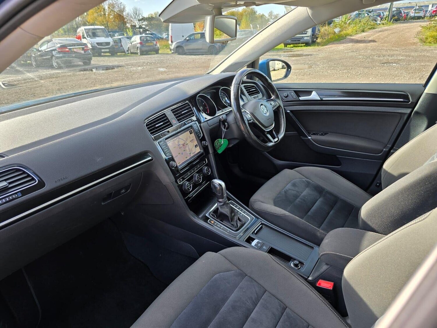 Used Volkswagen Golf 2015 for sale - 76211422: Photo 22