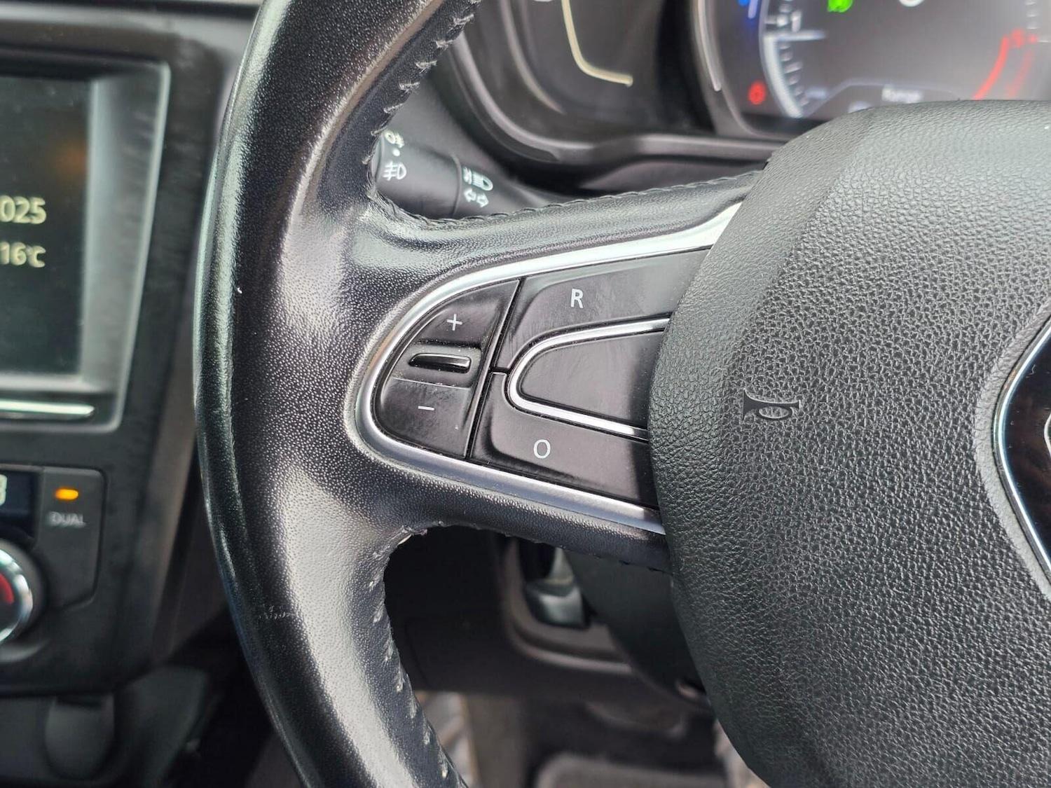 Used Renault Kadjar 2018 for sale - 77062165: Photo 30