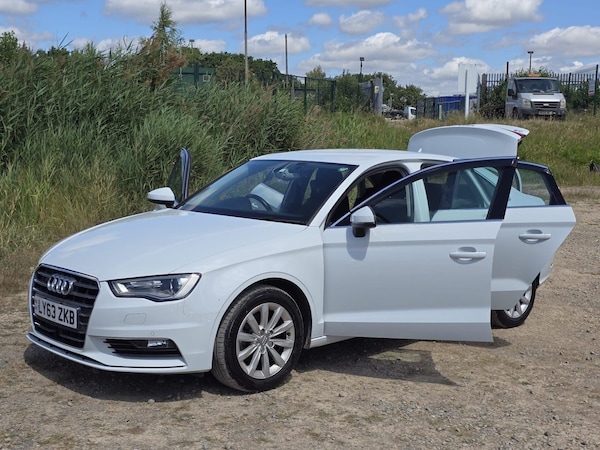Used Audi A3 2014 for sale - 75117943: Photo 8