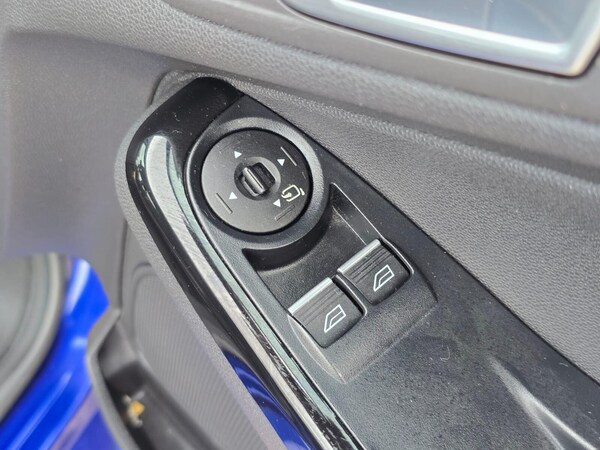 Used Ford Fiesta 2015 for sale - 75231181: Photo 28