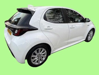 Used Toyota Yaris 2021 for sale - 78427381: Photo