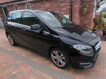 2017 - B200d Sport Executive 5dr Auto