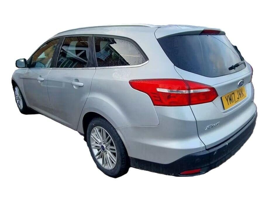 Used Ford Focus 2017 for sale - 78097936: Photo 3