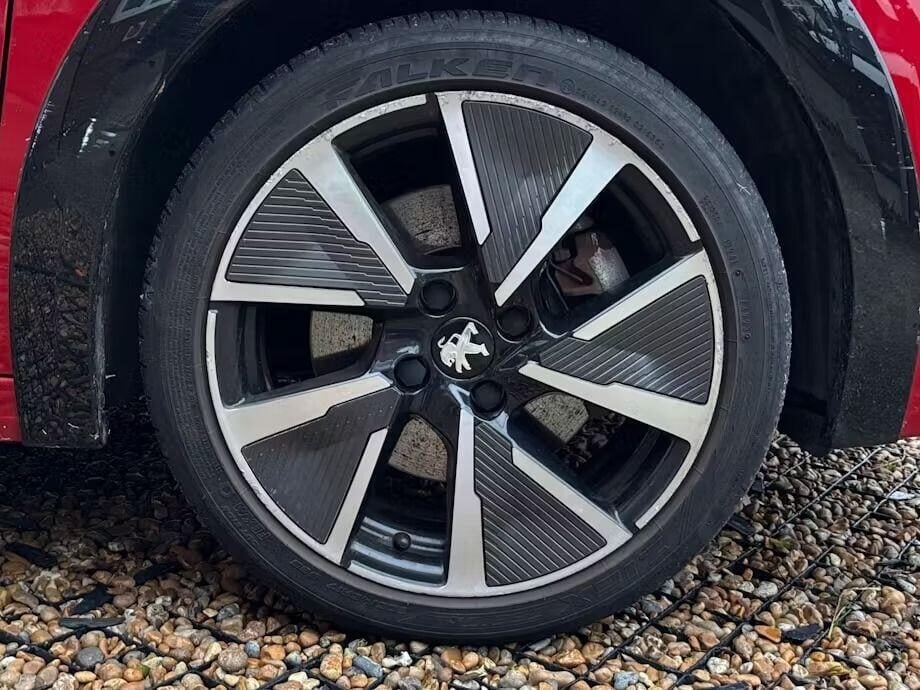 Used Peugeot 208 2021 for sale - 76836103: Photo 11